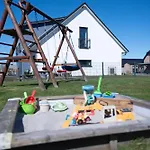 Feriehus Friese24 *